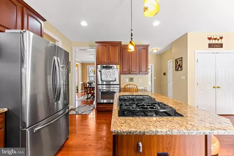 8210 Champion Ct, Pasadena, MD 21122 photo 17