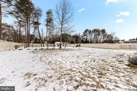 8210 Champion Ct, Pasadena, MD 21122 photo 59