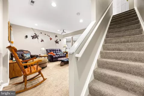8210 Champion Ct, Pasadena, MD 21122 photo 37