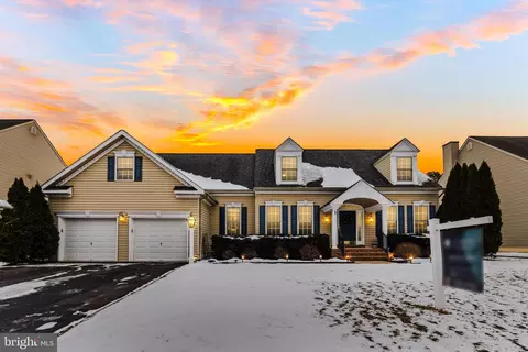 8210 Champion Ct, Pasadena, MD 21122