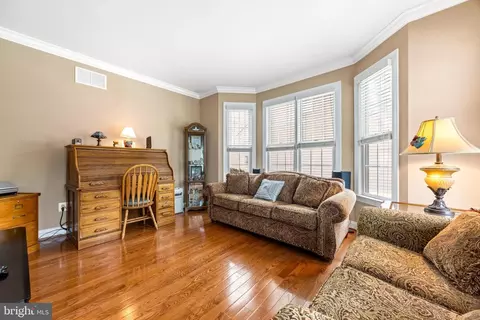 8210 Champion Ct, Pasadena, MD 21122 photo 7