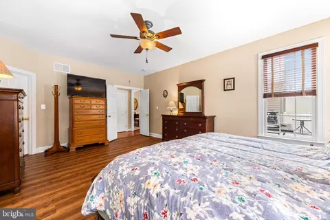 8210 Champion Ct, Pasadena, MD 21122 photo 30
