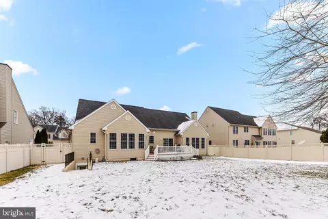 8210 Champion Ct, Pasadena, MD 21122 photo 62
