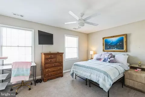 Bedroom - 1305 Maple St, Shady Side, MD 20764 photo 7 of 11