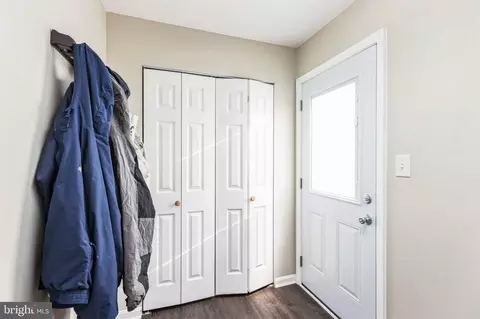 Entry Way - 1305 Maple St, Shady Side, MD 20764 photo 7 of 7