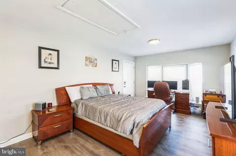 Bedroom - 1305 Maple St, Shady Side, MD 20764 photo 2 of 11