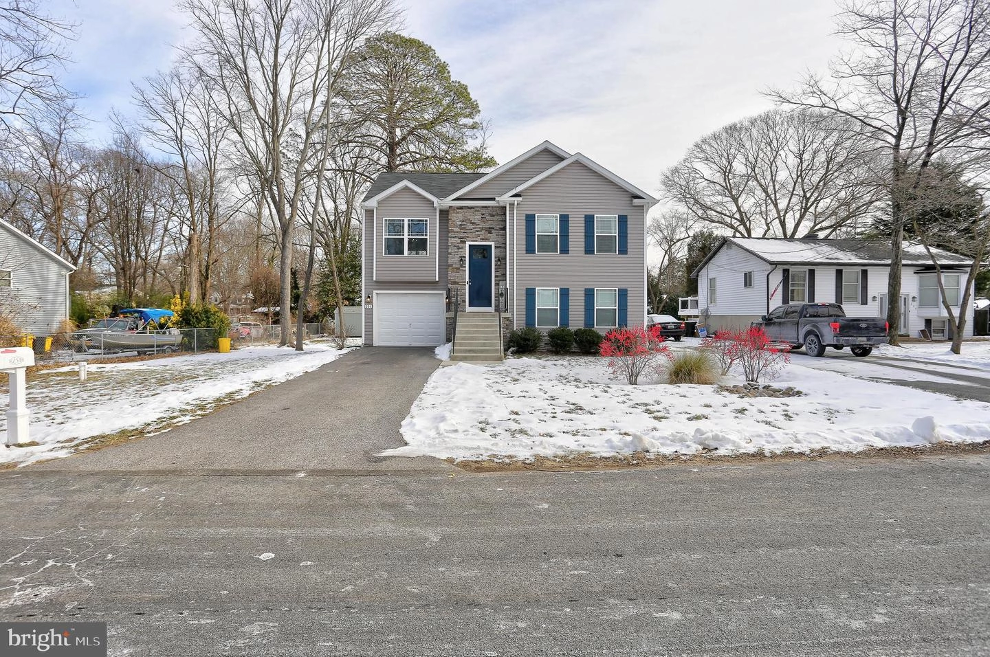 Exterior - 251 11th St, Pasadena, MD 21122 photo 1 of 7