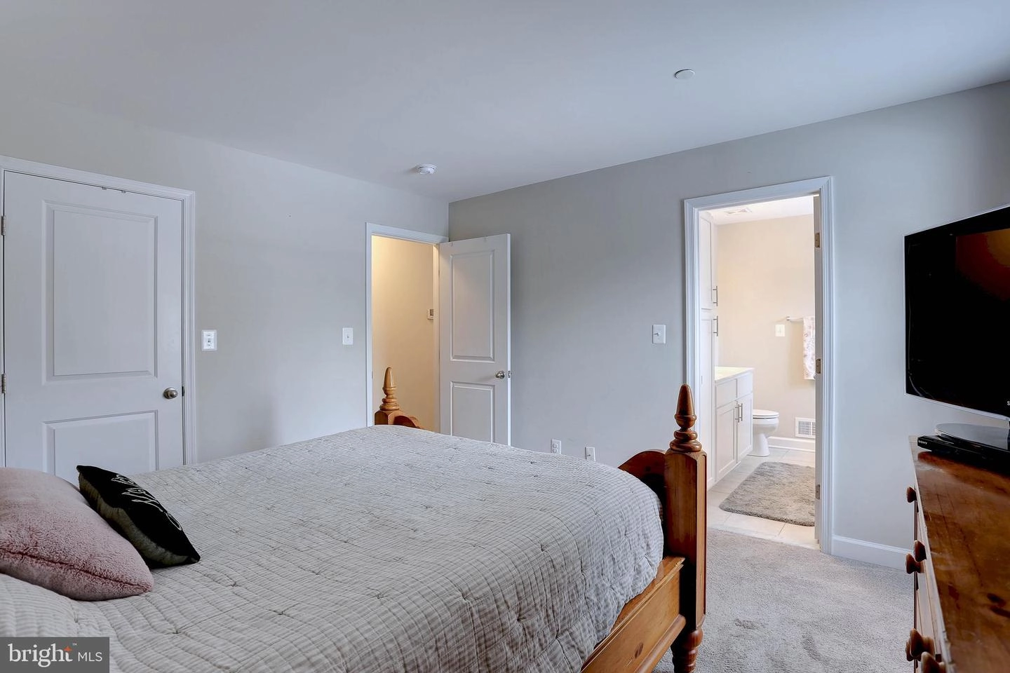 Bedroom - 251 11th St, Pasadena, MD 21122 photo 2 of 5