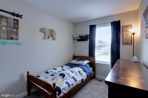 Bedroom - 251 11th St, Pasadena, MD 21122 photo 3 of 5