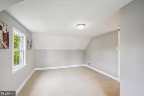 8413 Geneva Rd, Pasadena, MD 21122 photo 17