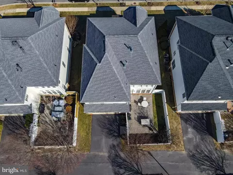 View/Area - 747 Pearson Point Pl, Annapolis, MD 21401 photo 8 of 11
