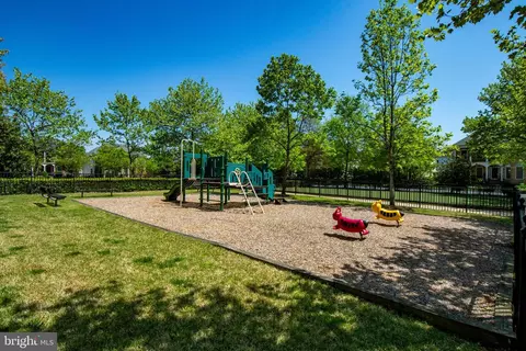 Other - 747 Pearson Point Pl, Annapolis, MD 21401 photo 24 of 37