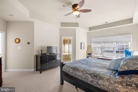 Bedroom - 747 Pearson Point Pl, Annapolis, MD 21401 photo 2 of 6