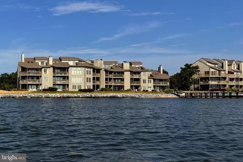 2131 Beach Village Ct #101, Annapolis, MD 21403