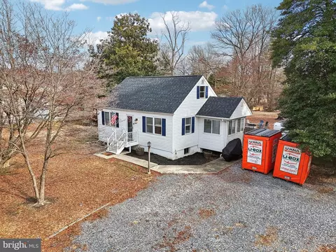 1841 Chesapeake Rd, Pasadena, MD 21122 photo 2
