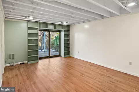 Living - 505 Coover Rd, Annapolis, MD 21401 photo 5 of 5