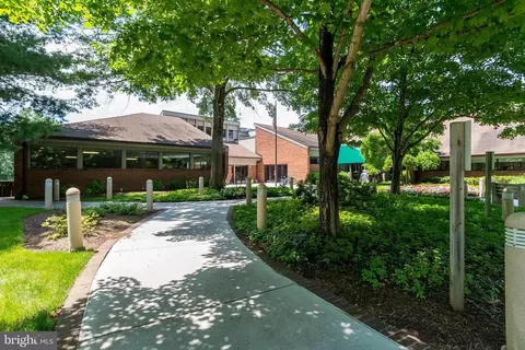 Exterior - 505 Coover Rd, Annapolis, MD 21401 photo 7 of 10