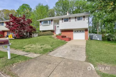 534 Crestpark Dr, Glen Burnie, MD 21061