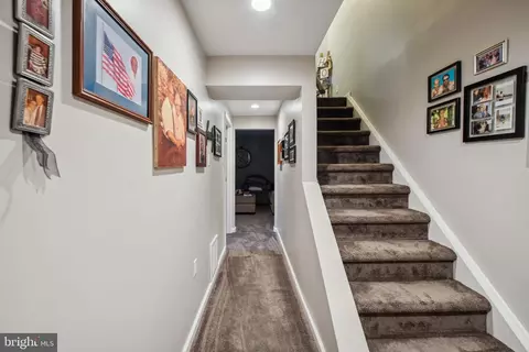Entry Way - 181 Arundel Rd, Pasadena, MD 21122 photo 9 of 9