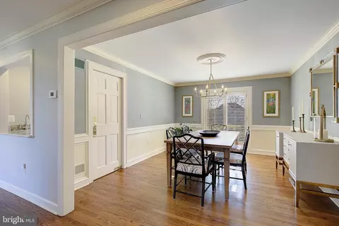 Dining - 832 Coachway, Annapolis, MD 21401 photo 1 of 3