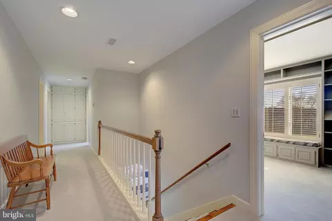 Entry Way - 832 Coachway, Annapolis, MD 21401 photo 5 of 6