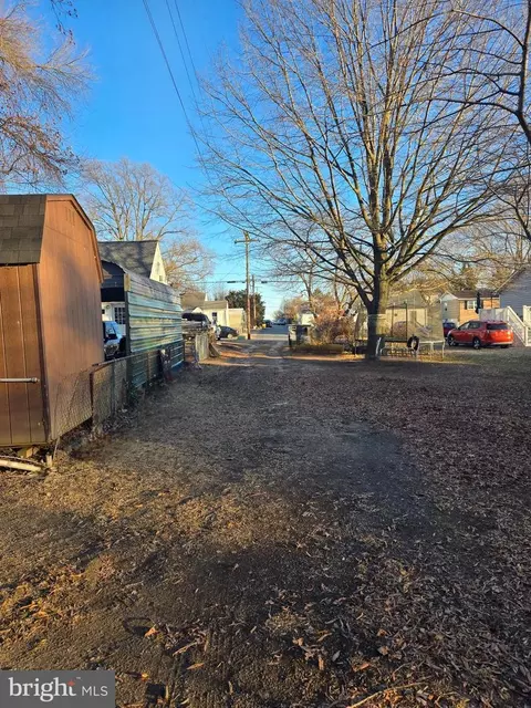 240 Arundel Rd, Pasadena, MD 21122 photo 33
