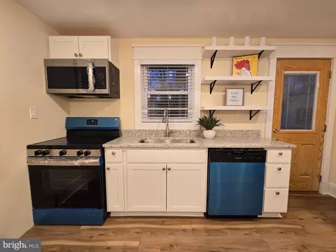 240 Arundel Rd, Pasadena, MD 21122 photo 7