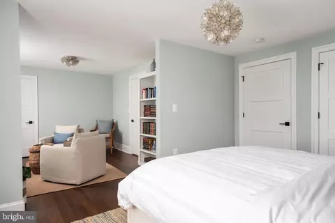 Bedroom - 2128 Bay Front Ter, Annapolis, MD 21409 photo 5 of 7
