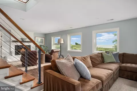 Living - 2128 Bay Front Ter, Annapolis, MD 21409 photo 2 of 2