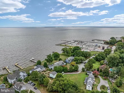 View/Area - 2128 Bay Front Ter, Annapolis, MD 21409 photo 4 of 5