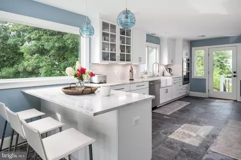 Kitchen - 2128 Bay Front Ter, Annapolis, MD 21409 photo 1 of 3