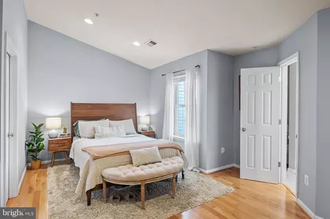 Bedroom - 2134 Millhaven Dr #134, Edgewater, MD 21037 photo 1 of 5