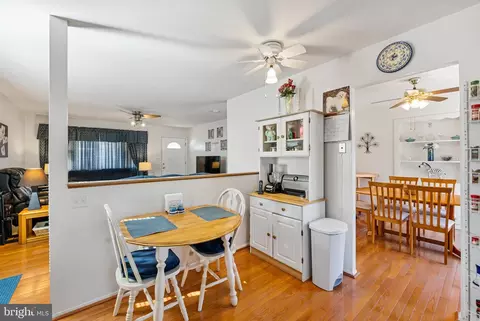 311 Park Hall S, Laurel, MD 20724 photo 7
