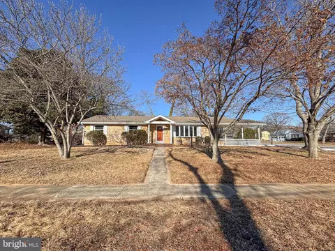 38 Redwood Rd, Severna Park, MD 21146