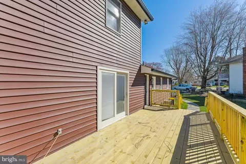 Exterior - 701 Kingfisher Rd, Deale, MD 20751 photo 4 of 9