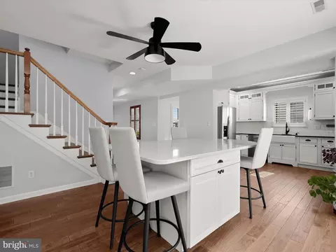 Kitchen - 8165 Bayside Dr, Pasadena, MD 21122 photo 6 of 6