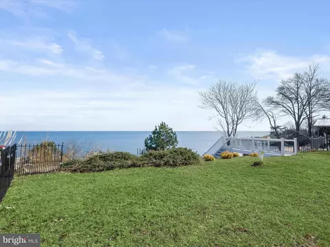 View/Area - 8165 Bayside Dr, Pasadena, MD 21122 photo 2 of 16
