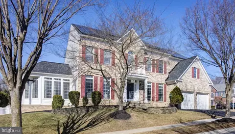 600 Pearl Point Ct, Millersville, MD 21108
