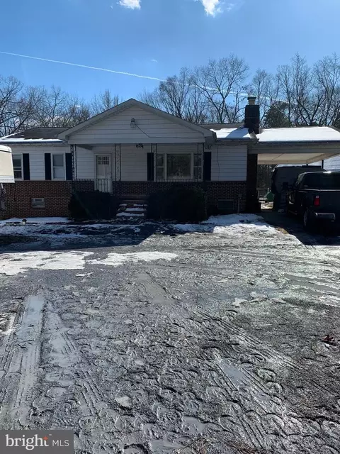 653 Sandy Hill Rd, Severn, MD 21144