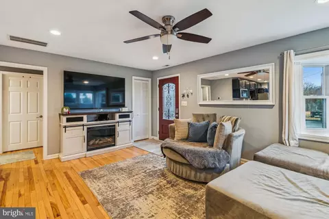 Other - 2925 Chestnut Rd, Edgewater, MD 21037 photo 5 of 8