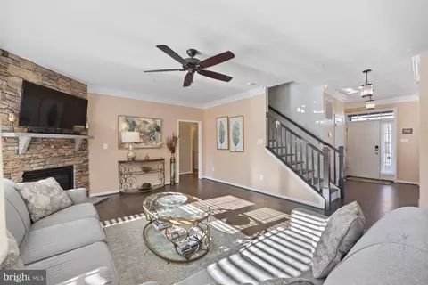 7607 Gigur Dr, Hanover, MD 21076 photo 9