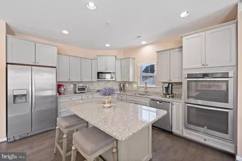 7607 Gigur Dr, Hanover, MD 21076 photo 6