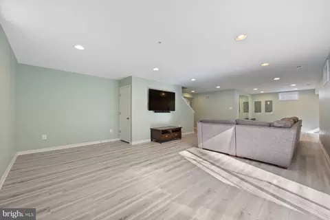 7607 Gigur Dr, Hanover, MD 21076 photo 30