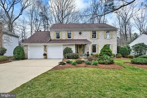 327 Lazywood Ct, Millersville, MD 21108