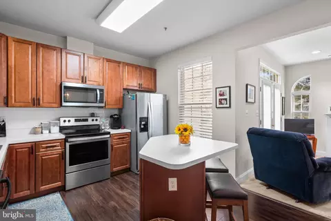 Kitchen - 866 Stonehurst Ct, Annapolis, MD 21409 photo 1 of 4