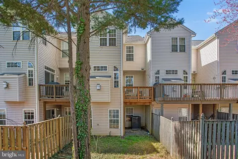 Exterior - 866 Stonehurst Ct, Annapolis, MD 21409 photo 7 of 8