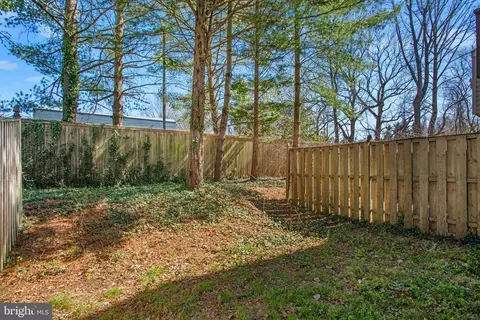 Exterior - 866 Stonehurst Ct, Annapolis, MD 21409 photo 5 of 8