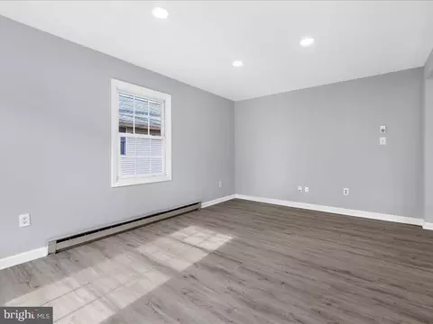 Living - 1508 Cedarhurst Rd, Shady Side, MD 20764 photo 1 of 4