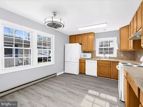 Kitchen - 1508 Cedarhurst Rd, Shady Side, MD 20764 photo 1 of 4