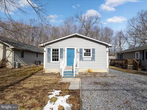 1508 Cedarhurst Rd, Shady Side, MD 20764